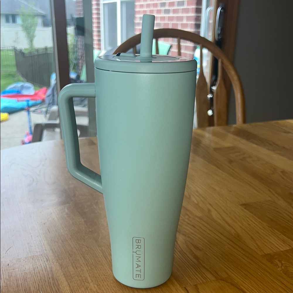 BrüMate Matte Green Era Tumbler